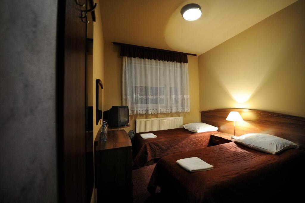 Zajazd Pod Borem Głogów Małopolski Exterior foto